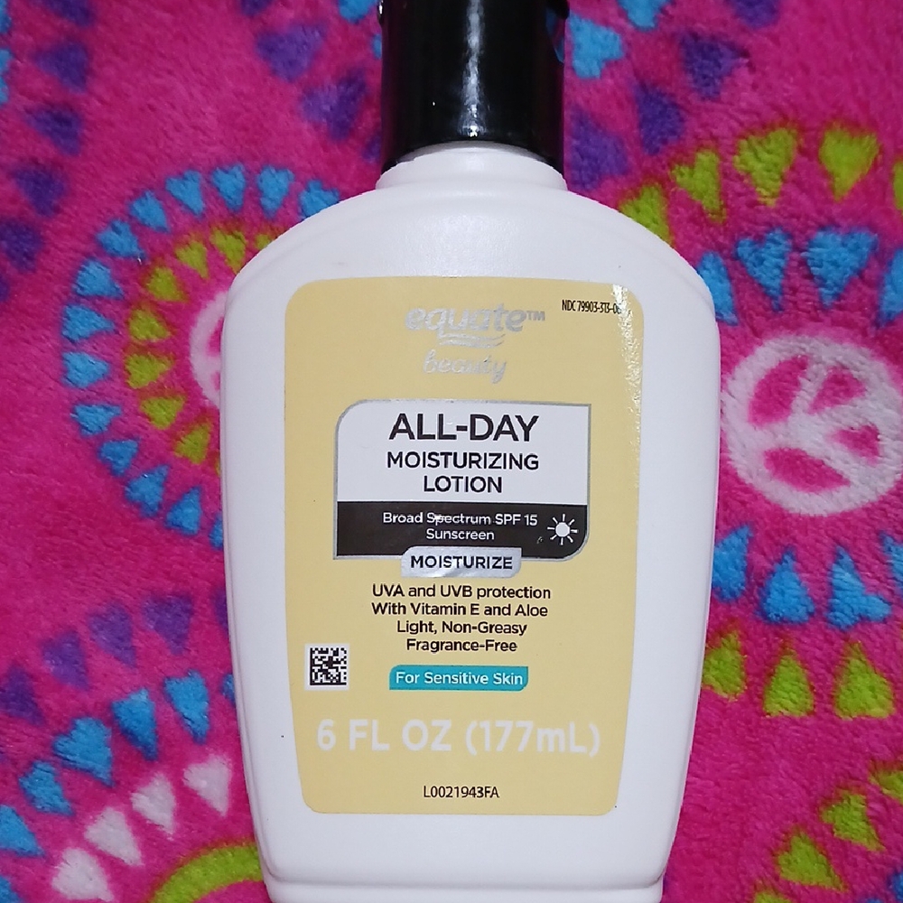 Equate Beauty All-Day Moisturizing Lotion